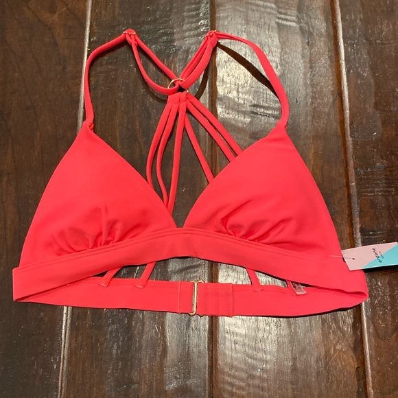 Ardene swimsuit top - Picture 1 of 3